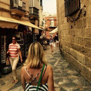 Meet your Posher, Meredith